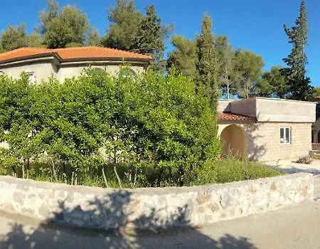 Vera - Mirca Appartement *