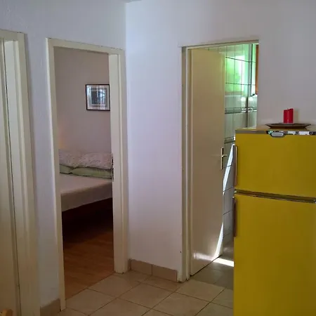 Vera - Mirca Appartement *